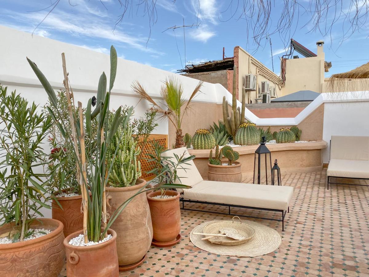 Riad Le Pelerin Bed & Breakfast Marrakesh Exterior photo